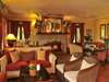 Oliver's Restaurant and Lodge - the spacious and well decorated lounge offers a lovely place to relax